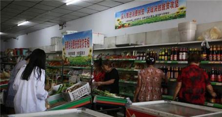 尉氏縣崗李鄉(xiāng)&ldquo;消費(fèi)扶貧專柜&rdquo;開(kāi)辟助農(nóng)增收新通道